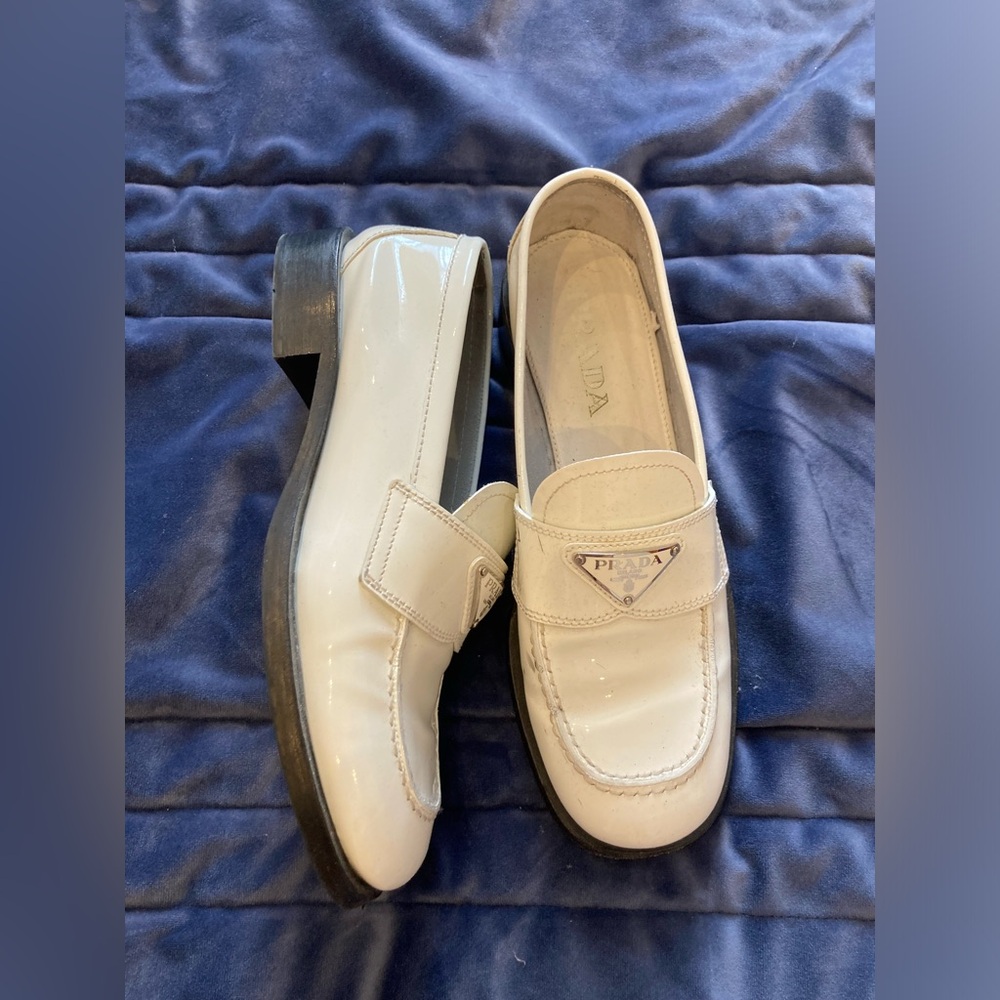 Prada White Patent Leather Loafers w/Logo US Size 7 EU 37